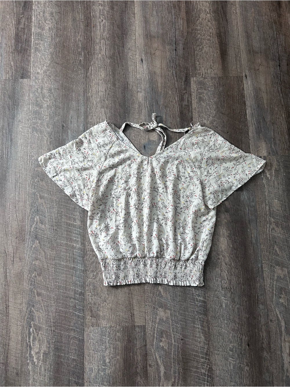 Paper Crane Cream Floral Tie-Back Smocked Hem Top
